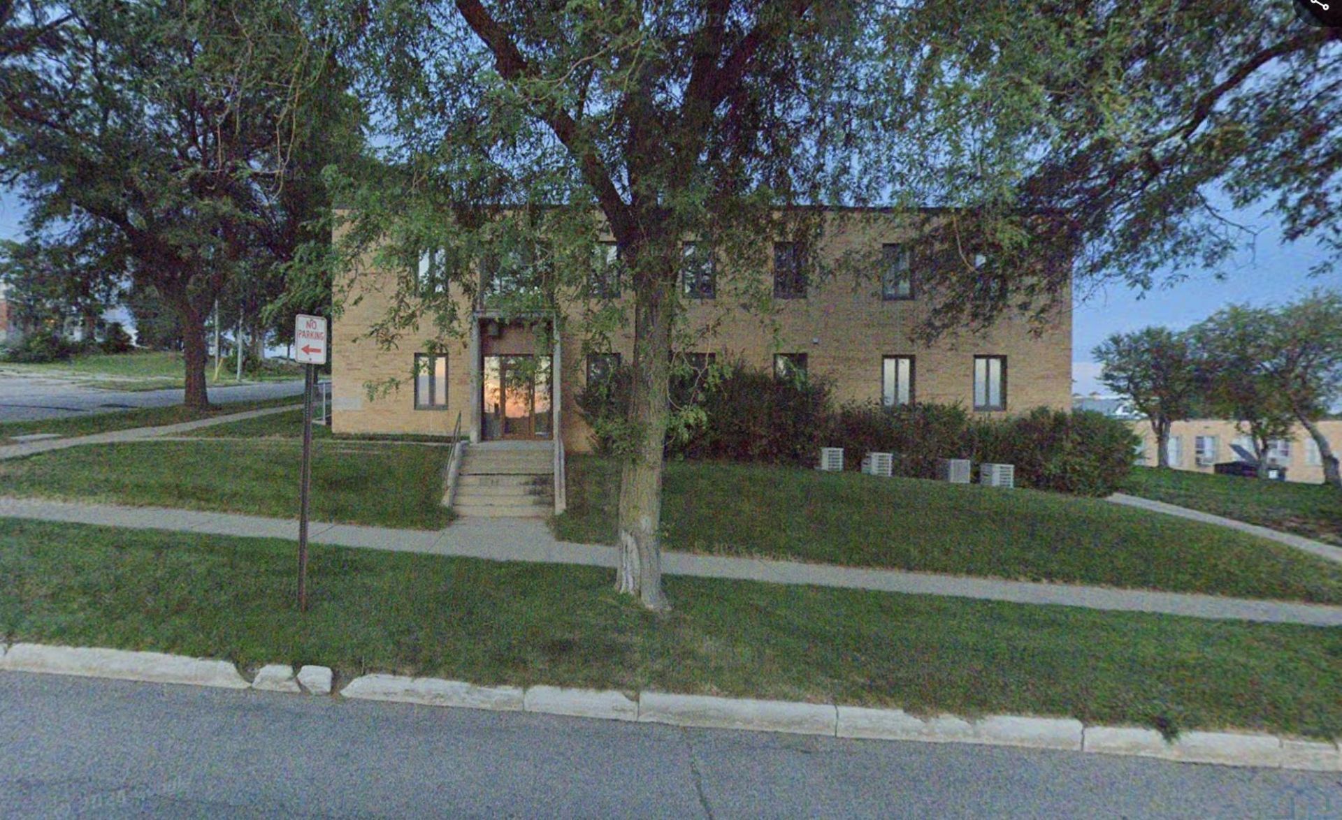 1122 Grandview Blvd, Sioux City, IA 51101 Main Photo
