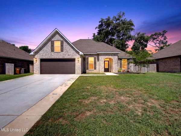 3037 Sea Oats Drive, Long Beach, MS 39560