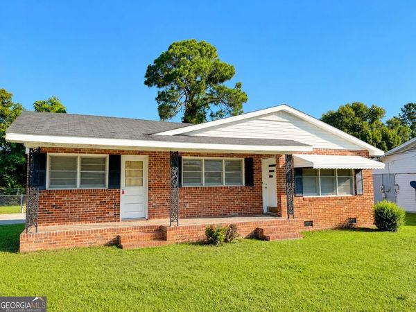 2021 Tebeau Street, Waycross, GA 31501