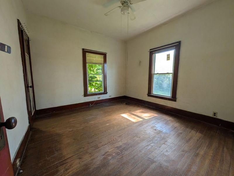 1382 E 21st Avenue, Columbus, OH 43211 Photo 6