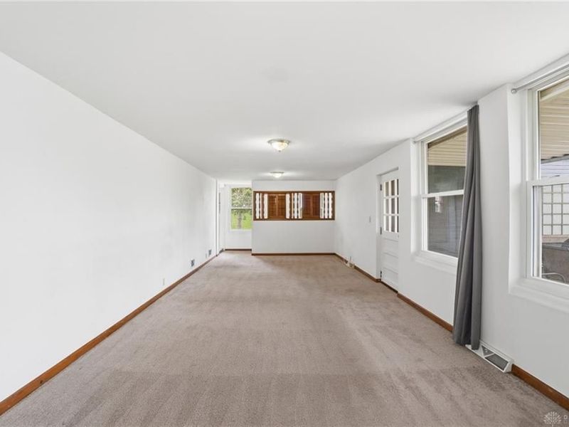 818 Brookwood Drive, Bellefontaine, OH 43311 Photo 6