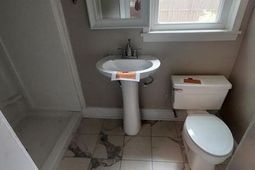 135 Dowling Avenue photo 4