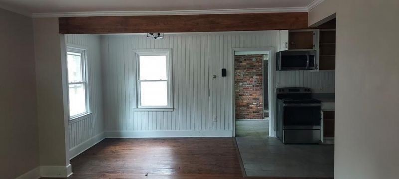 135 Dowling Avenue Photo 9