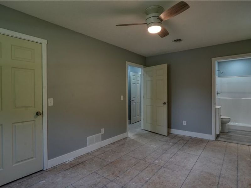 3899 Mayfair Lane, Cambridge, OH 43725 Photo 17