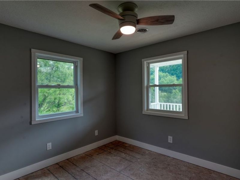 3899 Mayfair Lane, Cambridge, OH 43725 Photo 22