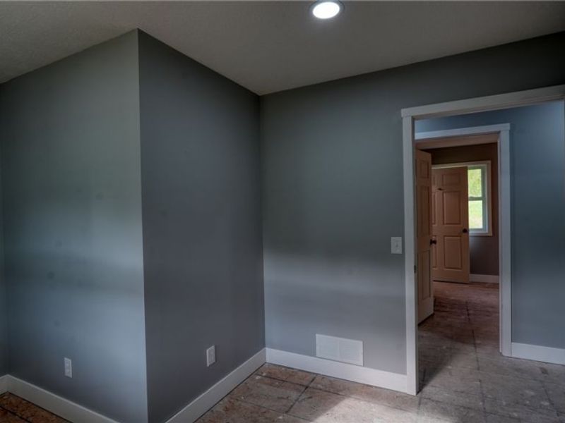 3899 Mayfair Lane, Cambridge, OH 43725 Photo 25