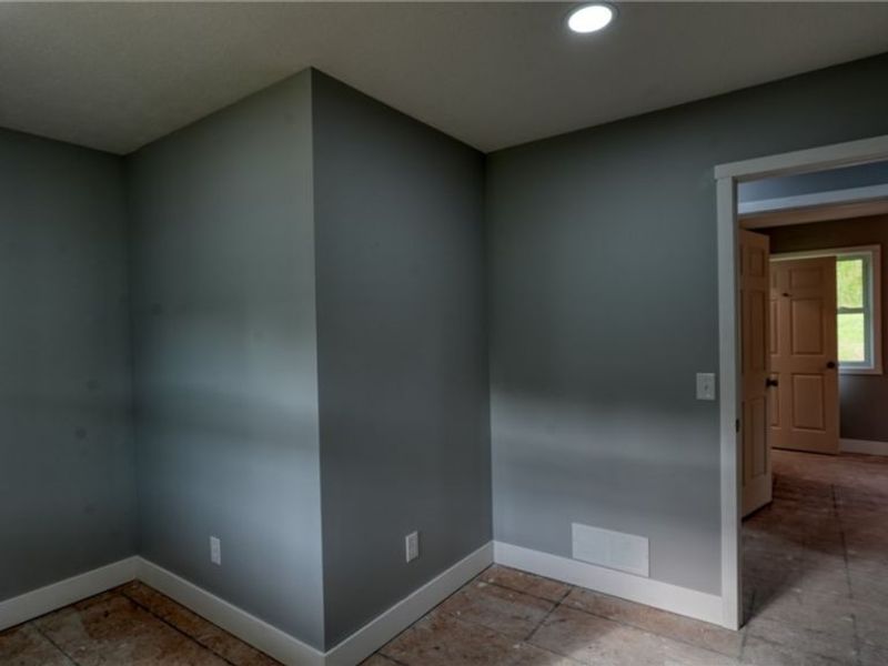 3899 Mayfair Lane, Cambridge, OH 43725 Photo 26