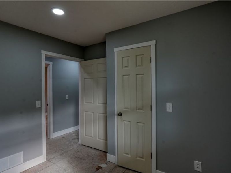 3899 Mayfair Lane, Cambridge, OH 43725 Photo 27
