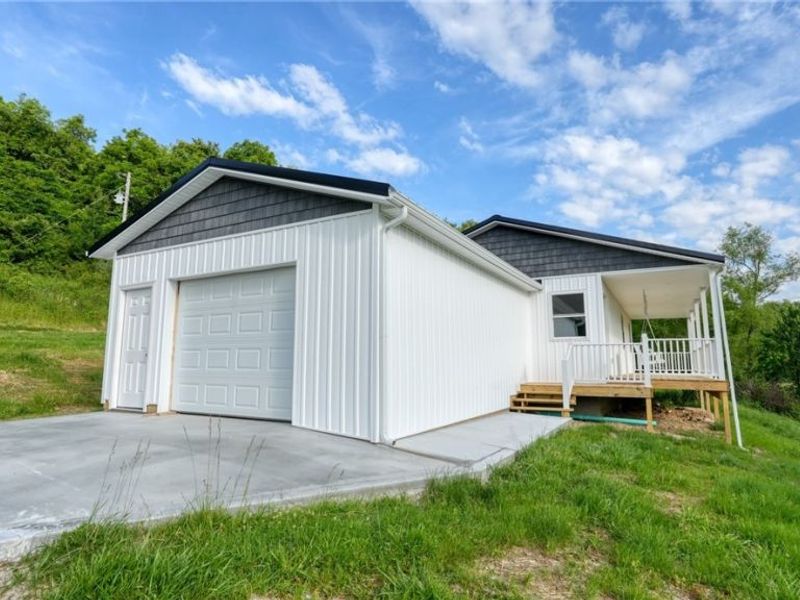 3899 Mayfair Lane, Cambridge, OH 43725 Photo 34