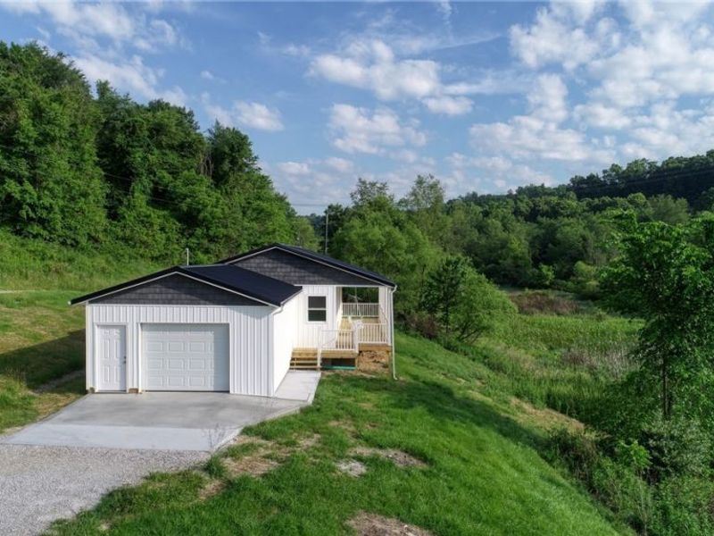 3899 Mayfair Lane, Cambridge, OH 43725 Photo 35