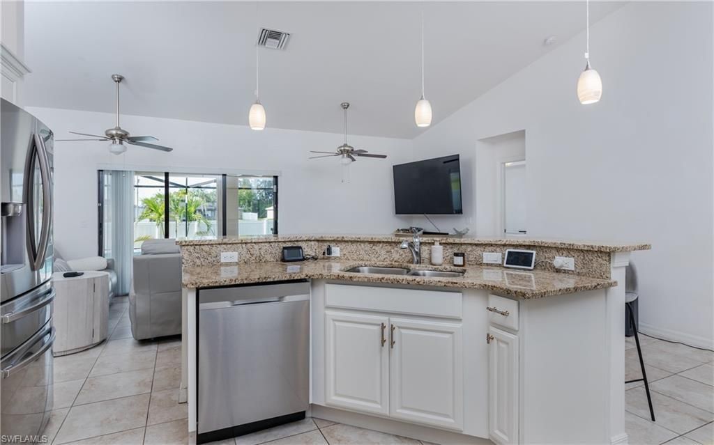 2522 NW 11th St, Cape Coral, FL 33993 Photo