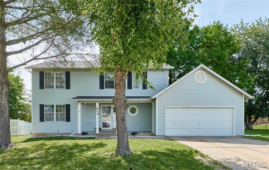 514 Deer Tracks Trail , Saint Peters, MO 63376 Main Photo