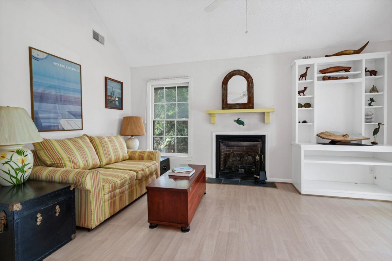 210 Sea Cloud Circle Photo 6