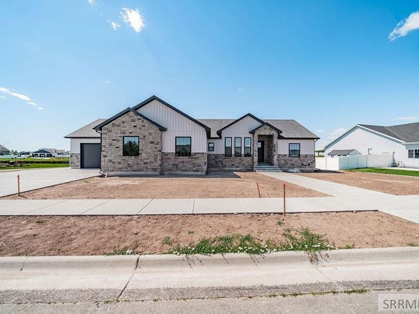 5215 Pevero Drive, IDAHO FALLS, ID 83401