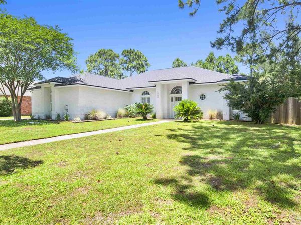 16660 Innerarity Pt Rd, Pensacola, FL 32507