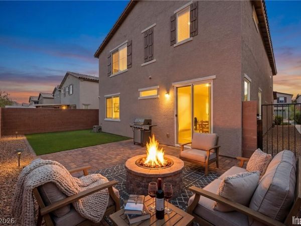 1016 Huckburn Avenue , Henderson, NV 89015
