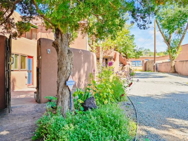 632 Old Santa Fe Trail, Unit 4, Santa Fe, NM 87505