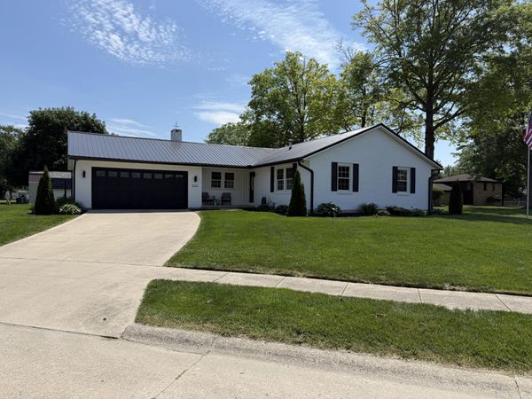 1012 Canterbury Drive, Celina, OH 45822