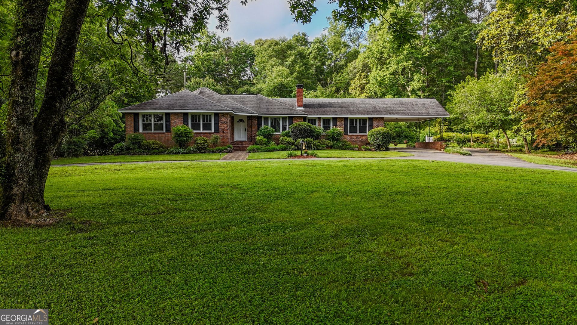 110 Handy Road, Newnan, GA 30263 Main Photo