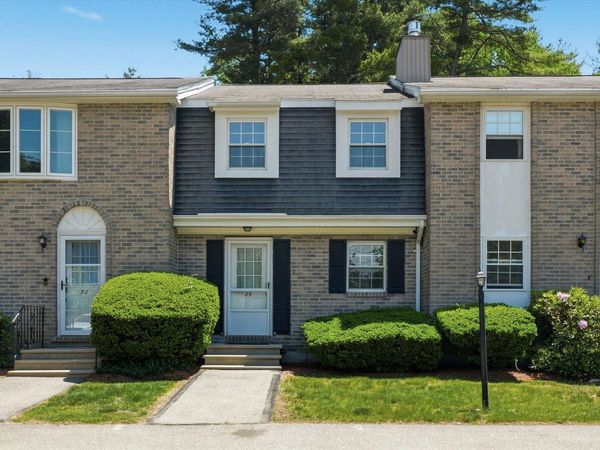 89 Fieldstone Drive, Londonderry, NH 03079
