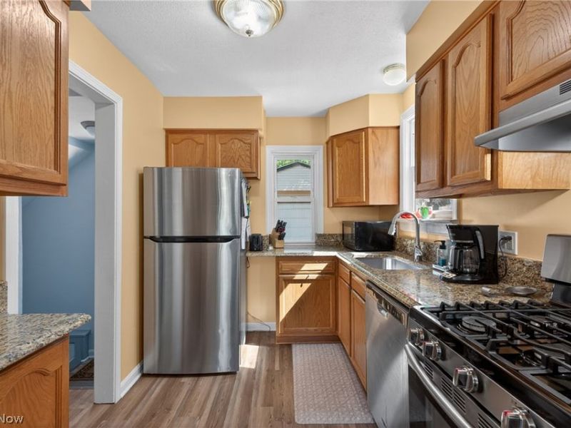 131 Wandle Avenue , Bedford, OH 44146 Photo 5