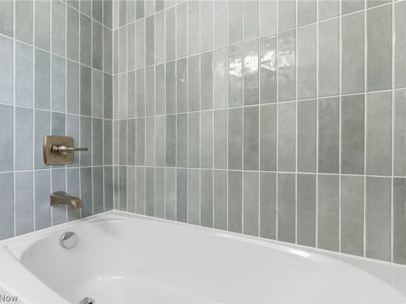 17305 Alexander Road , Walton Hills, OH 44146 Photo 20