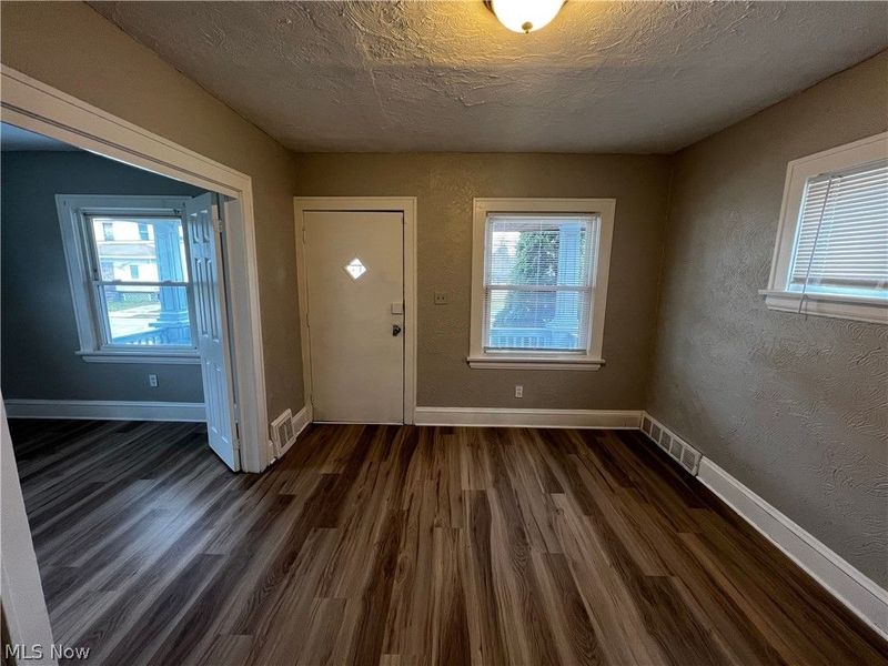 10514 Way Avenue, Cleveland, OH 44105 Photo 7