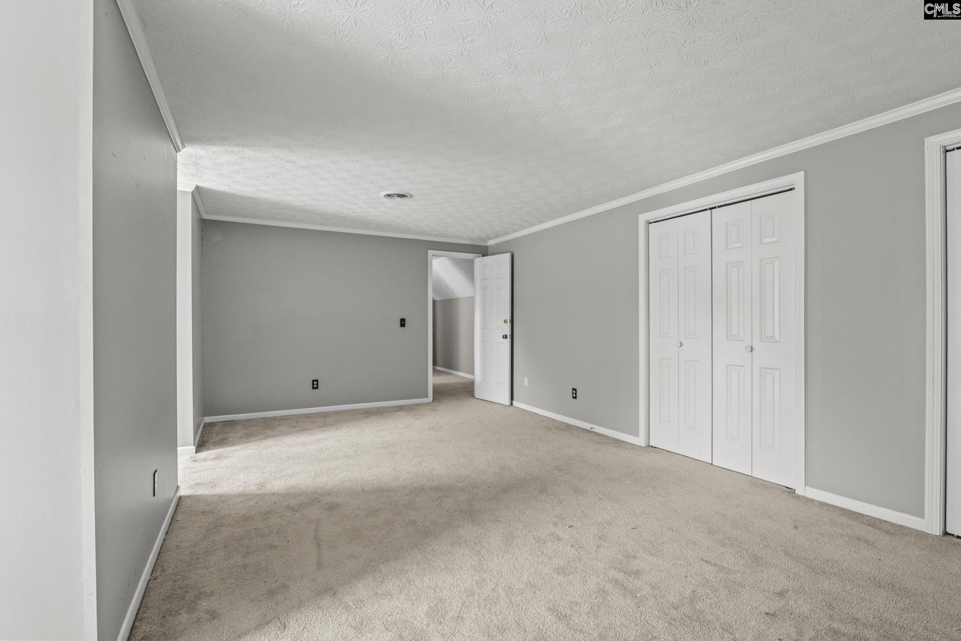 938 Fairway Drive Photo 14