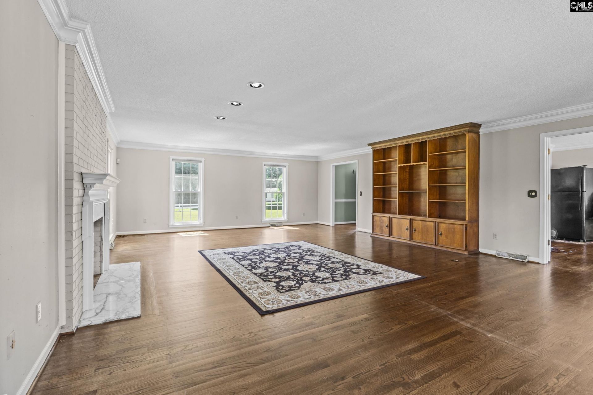 938 Fairway Drive Photo 5
