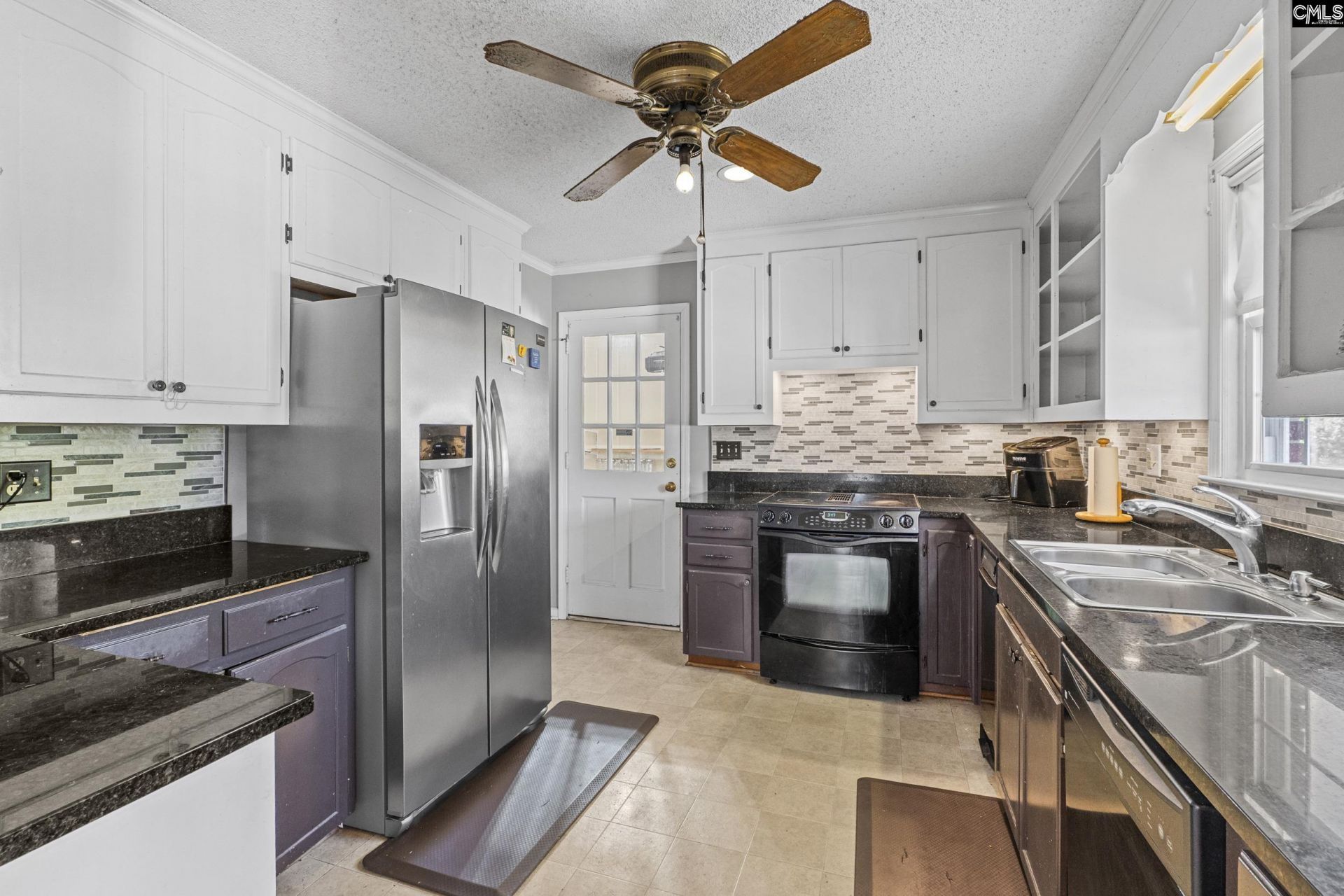 938 Fairway Drive Photo 7