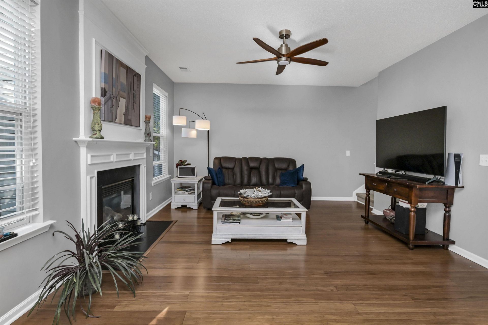 304 Arstook Court  Photo 9