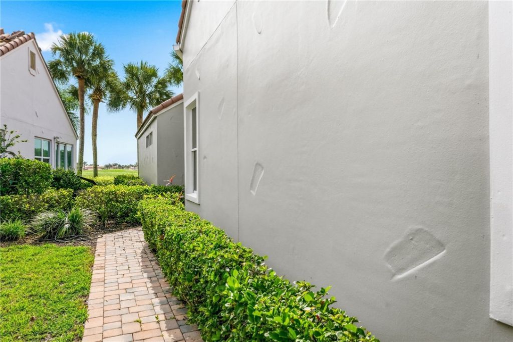 1753 Victoria Circle, Vero Beach, FL 32967 Photo