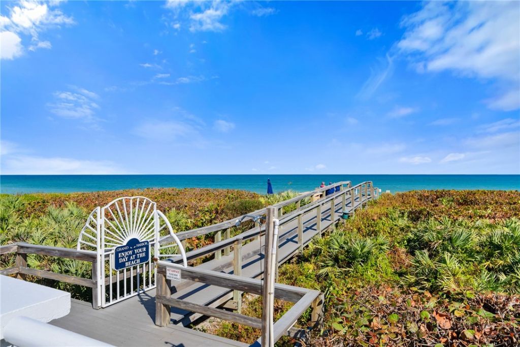 1753 Victoria Circle, Vero Beach, FL 32967 Photo