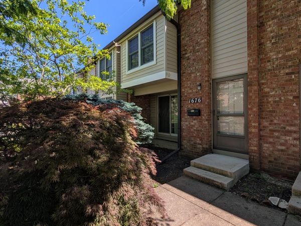 1676 Van Pelt Street , Unit 76, Columbus, OH 43220