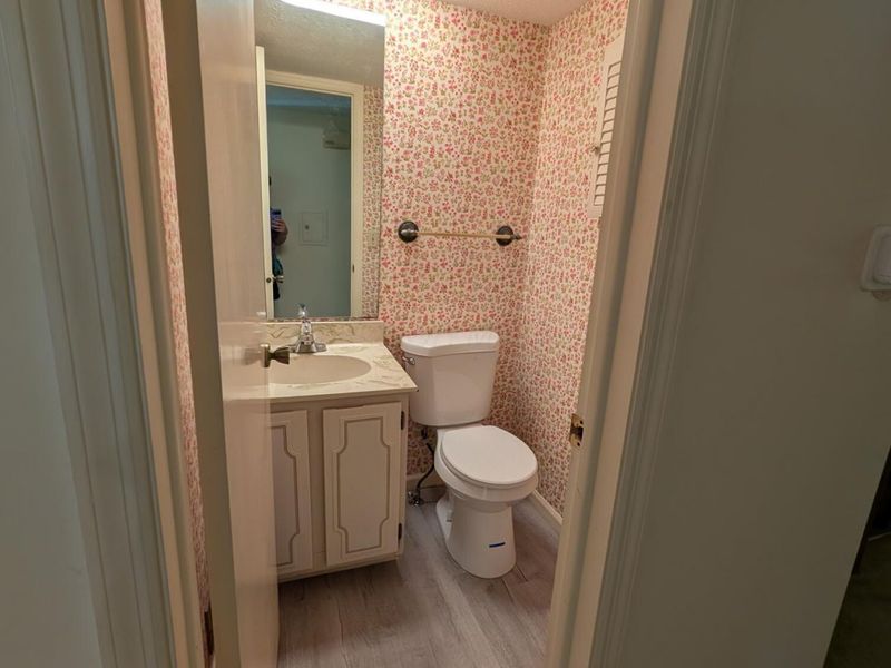 1676 Van Pelt Street, Unit 76, Columbus, OH 43220 Photo 10