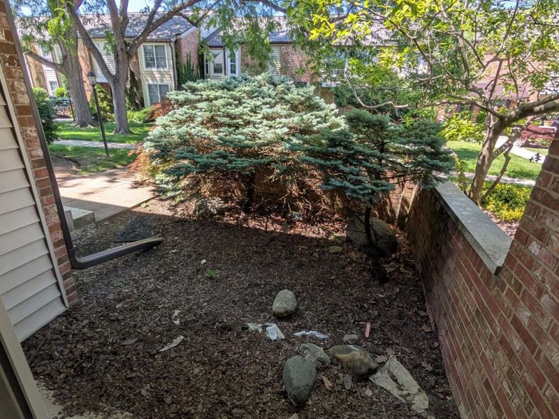 1676 Van Pelt Street, Unit 76, Columbus, OH 43220 Photo 27