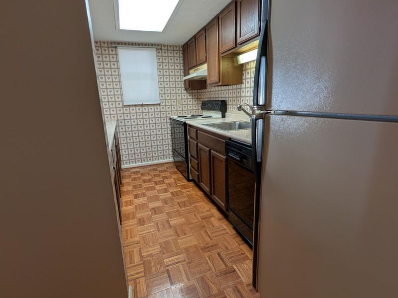 1676 Van Pelt Street, Unit 76, Columbus, OH 43220 Photo 8