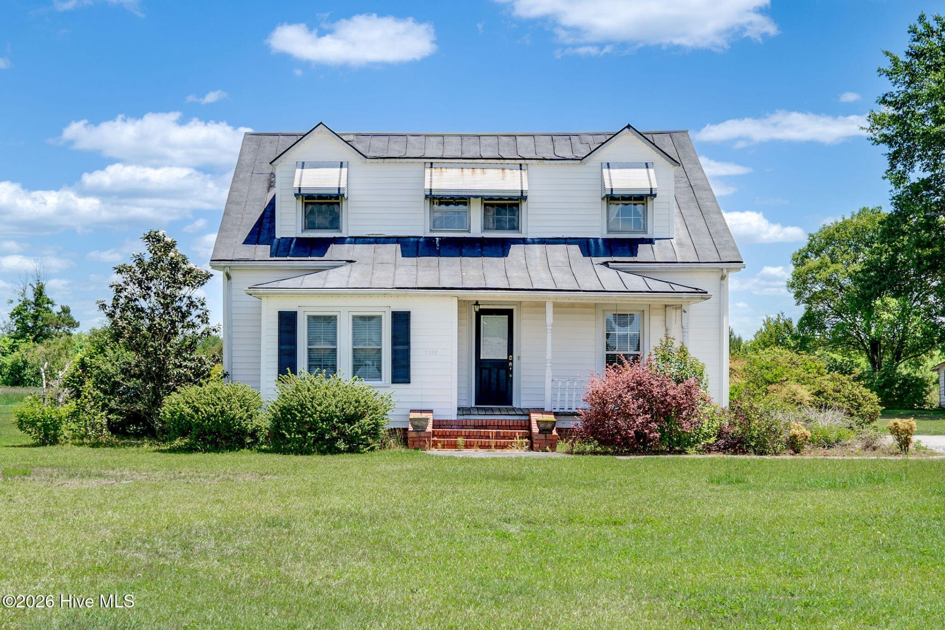 1352 Cornwallis Road, Rose Hill, NC 28458 Main Photo