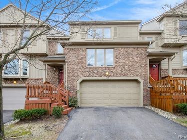 4243 Breckenridge Drive, West Bloomfield Twp, MI 48322