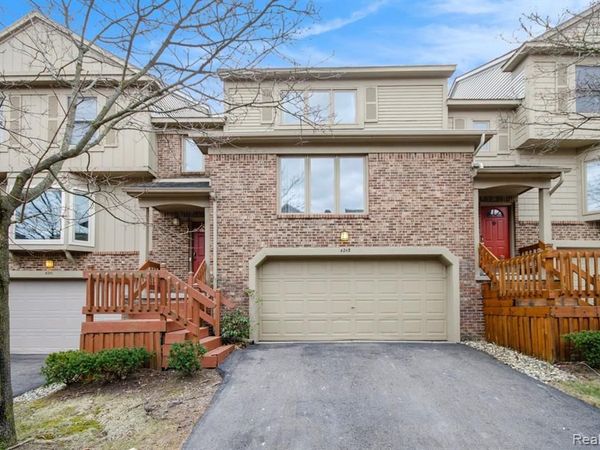 4243 Breckenridge Drive, West Bloomfield Twp, MI 48322