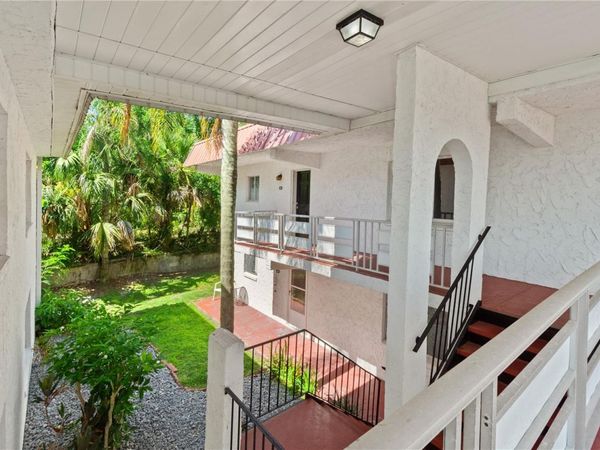1100 MARTINIQUE DRIVE, Unit 208, WINTER HAVEN, FL 33884