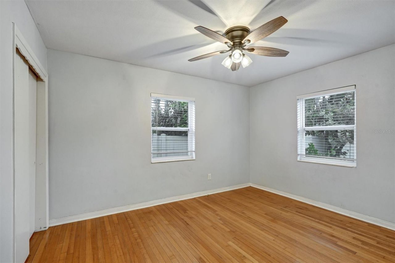 2435 York Street N, Saint Petersburg, FL 33710 Photo
