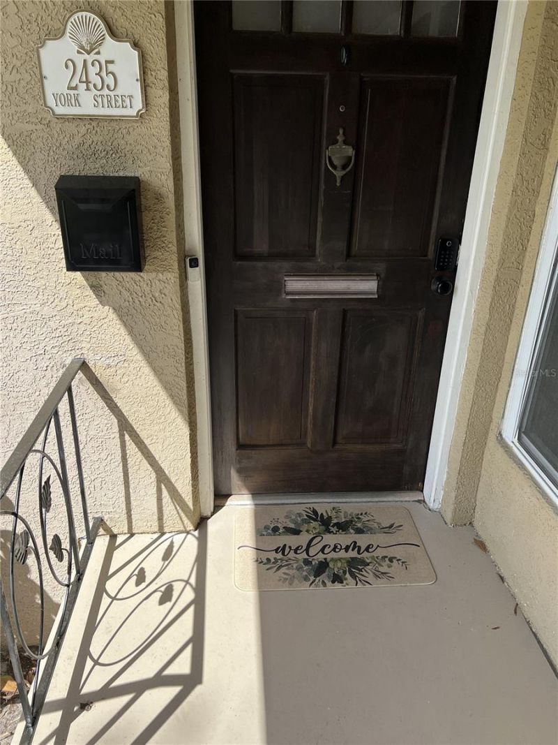 2435 York Street N, Saint Petersburg, FL 33710 Photo