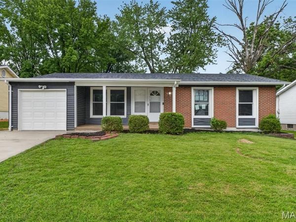 11644 Altozano Lane, Florissant, MO 63033