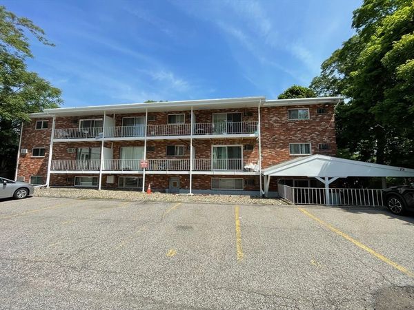 73 Charlesbank Road, Unit 101, Newton, MA 02458