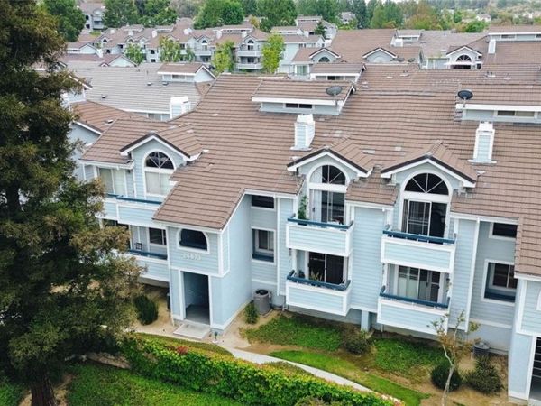 26873 Claudette St., Unit 112, Canyon Country, CA 91351