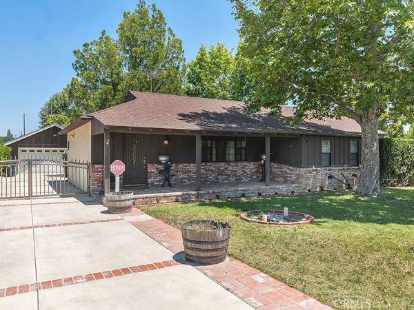10340 Independence Avenue, Chatsworth, CA 91311