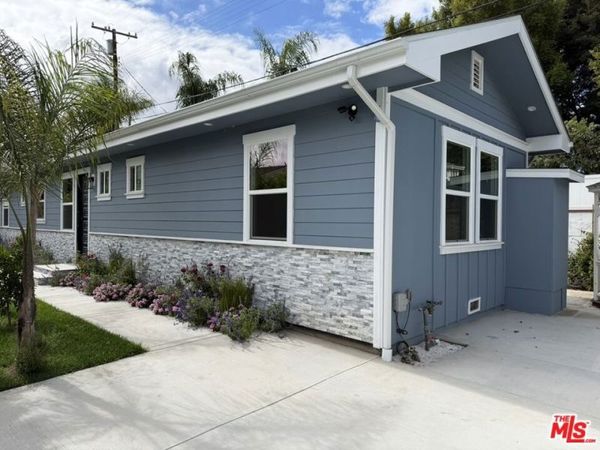 17175 Rayen Street, Sherwood Forest, CA 91325