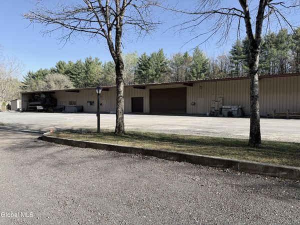 2795 Route 9, Malta, NY 12020