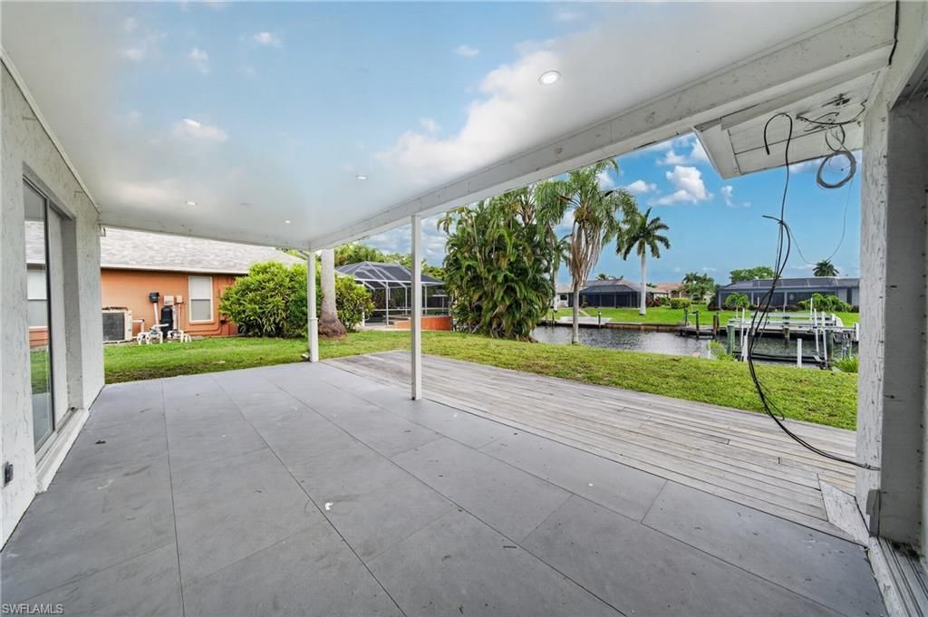 2031 SE 25th Ln , Cape Coral, FL 33904 Photo